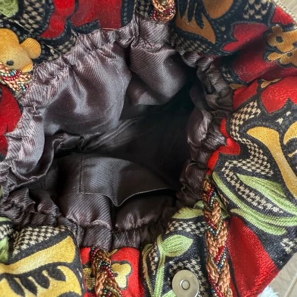 Floral Beaded women's handbag with drawstring and snap closure - Picture 3 of 3